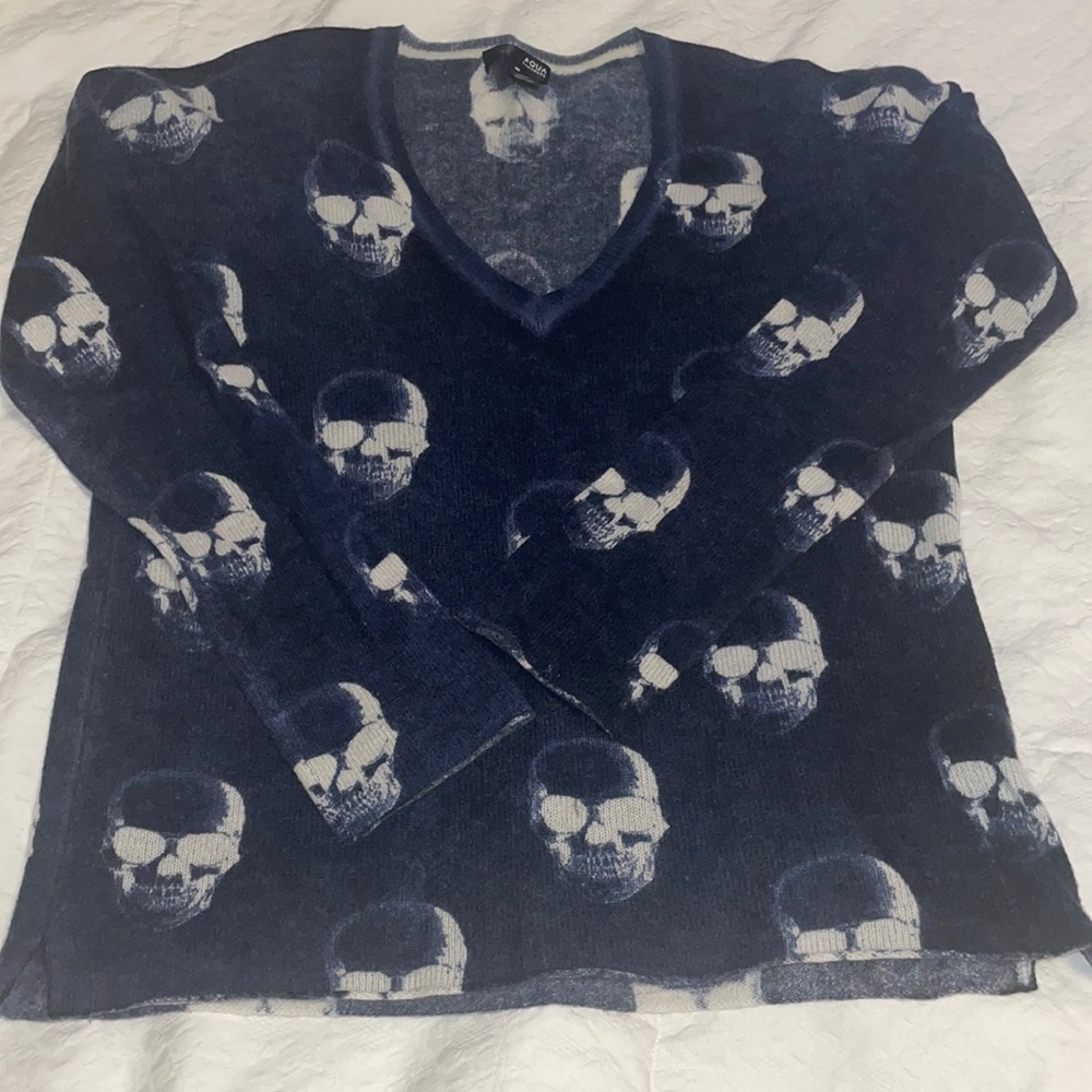 Aqua 100% Cashmere Sweater